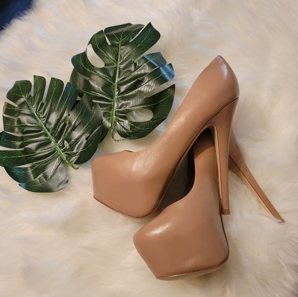 STEVE MADDEN,  Size 6, Dejavu blush leather